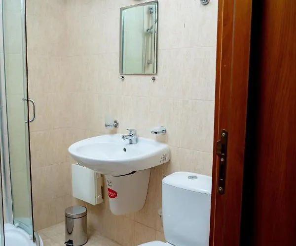 Two Bedroom In Murphys Apartment *