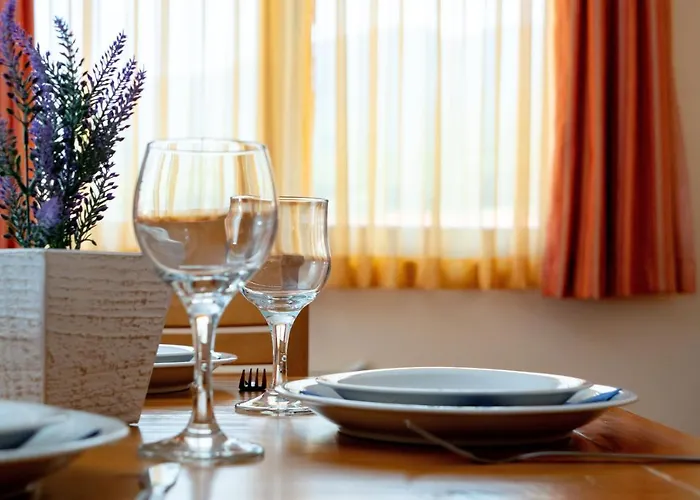 Two Bedroom In Murphys Apartment