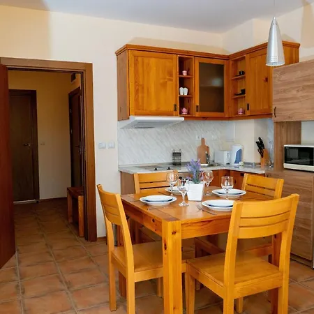Two Bedroom In Murphys Apartment