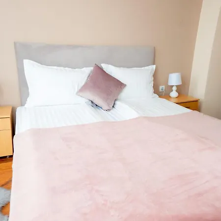 Apartment Two Bedroom In Murphys