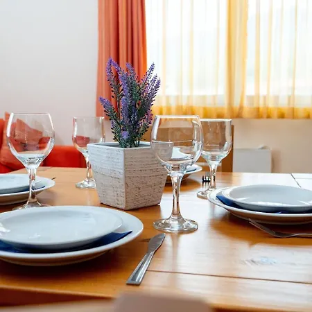 Two Bedroom In Murphys Апартаменти Бансько