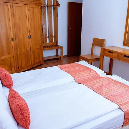 Two Bedroom In Murphys * バンスコ